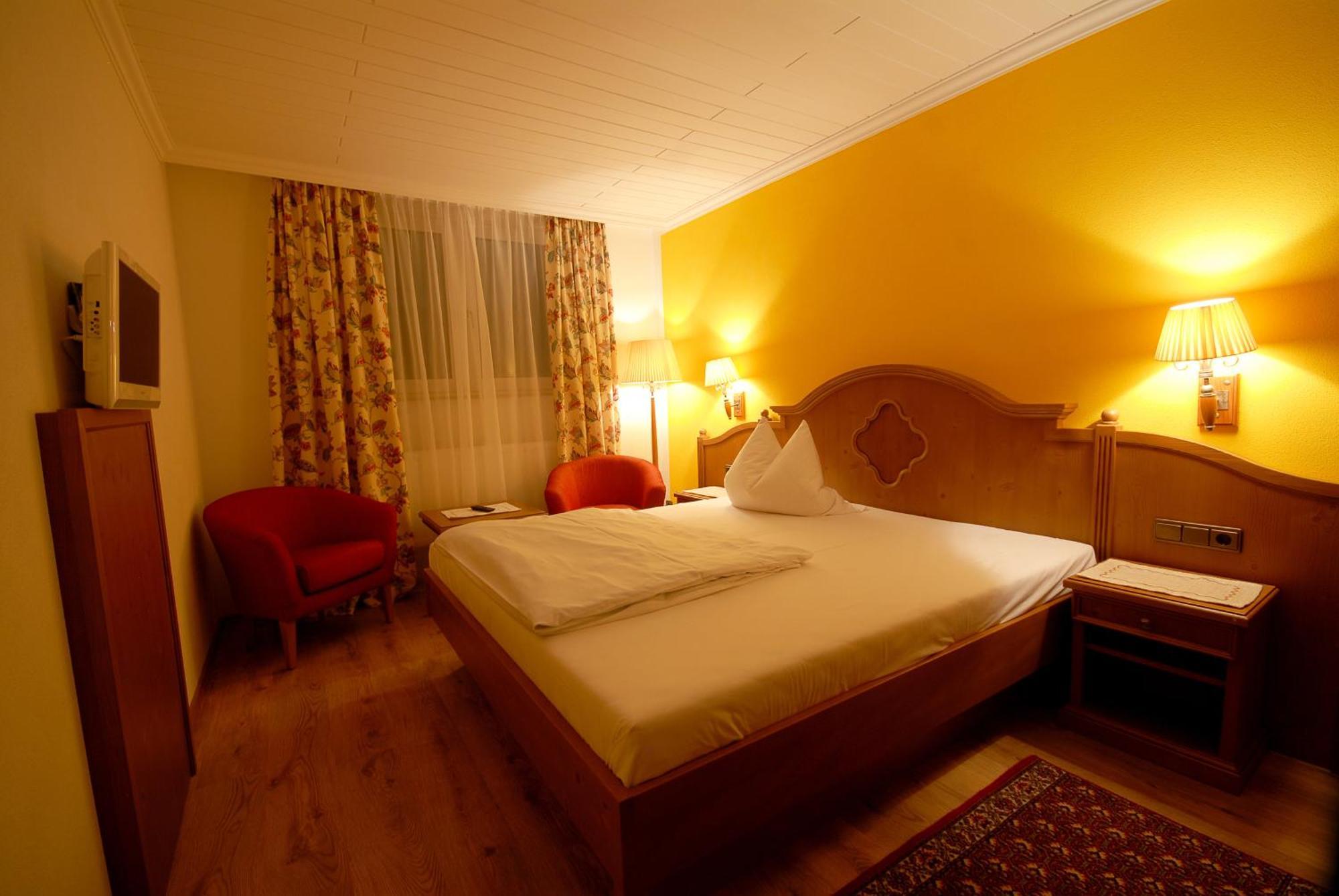 Hotel Gondel Altenkunstadt Bagian luar foto