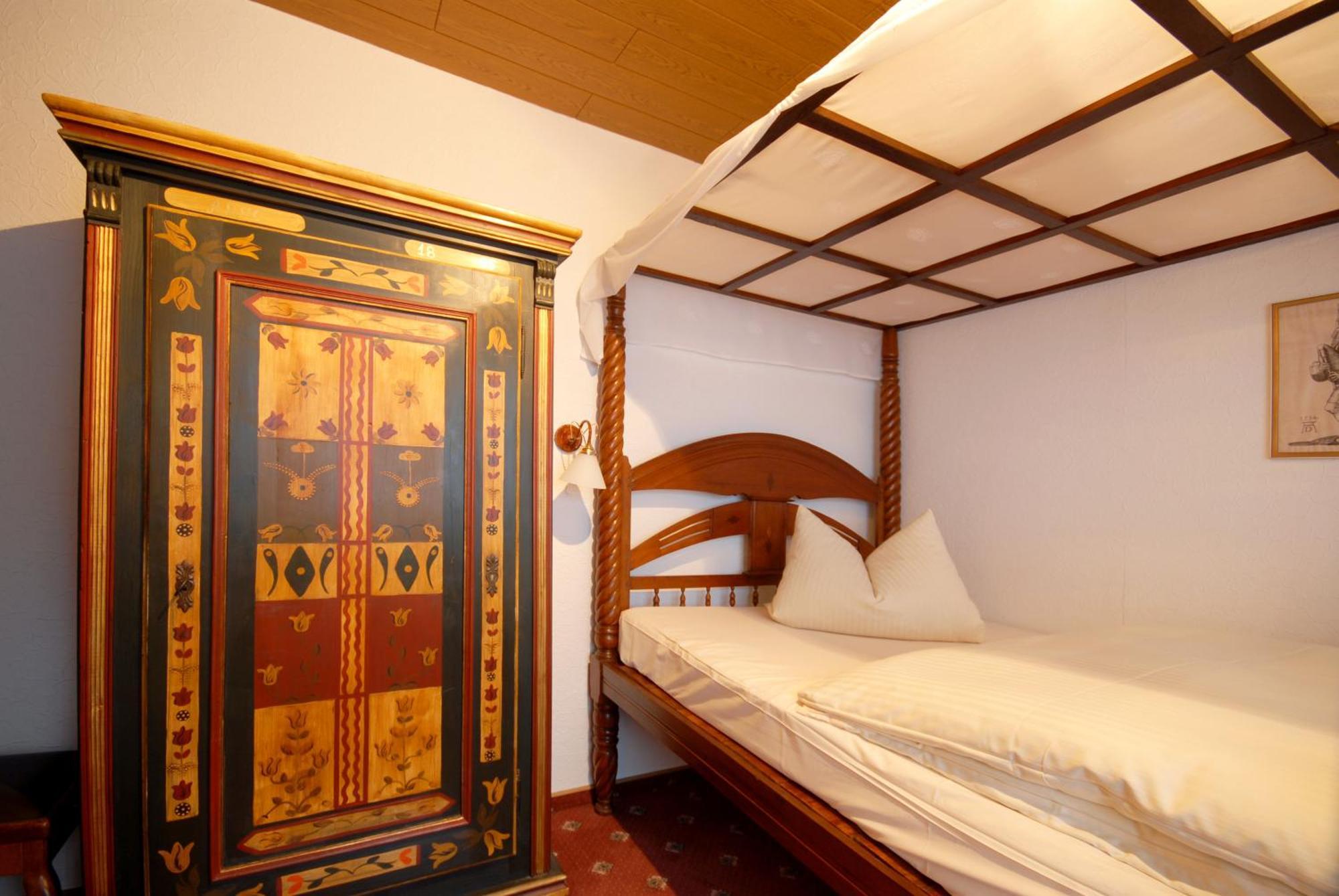 Hotel Gondel Altenkunstadt Bagian luar foto