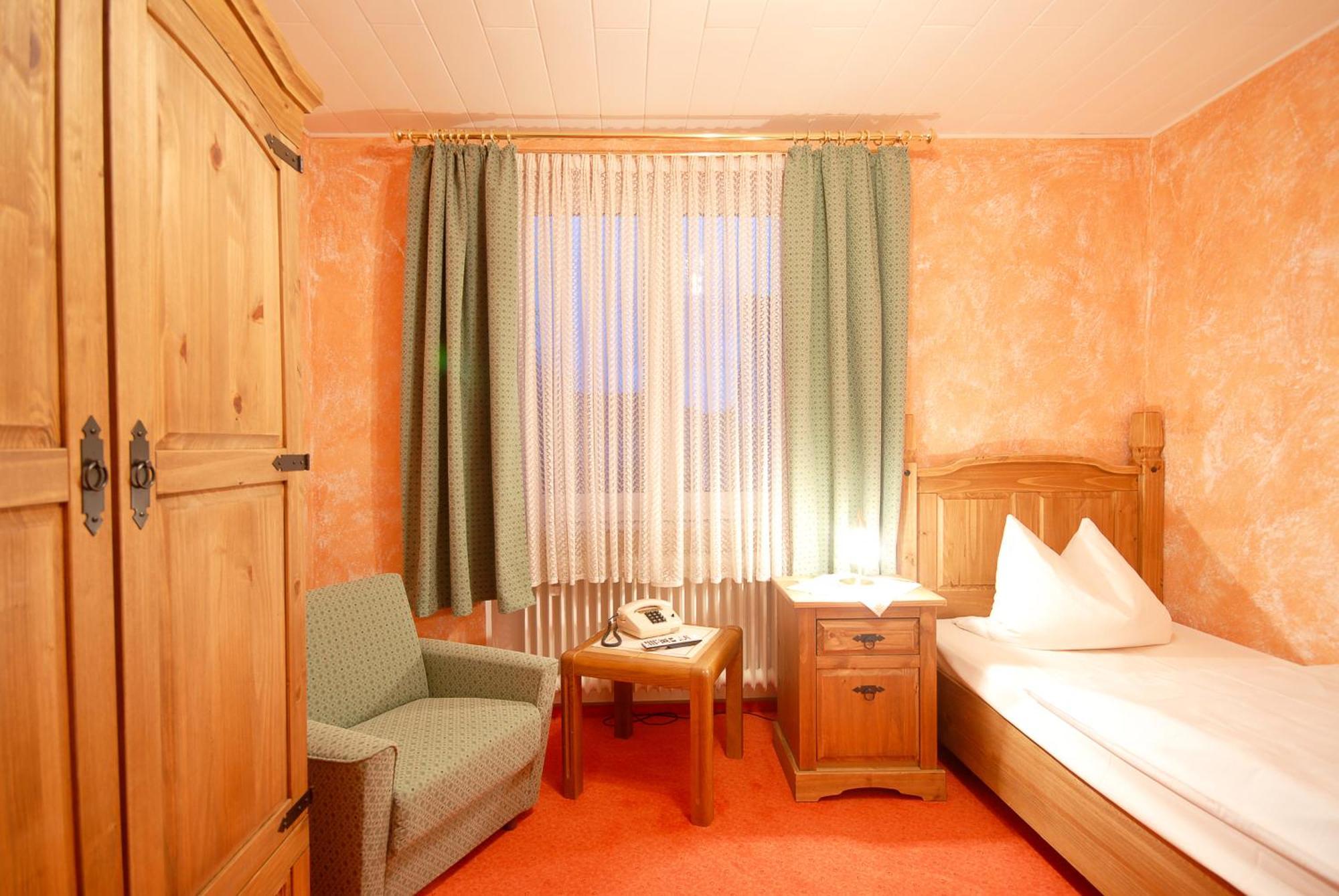 Hotel Gondel Altenkunstadt Bagian luar foto
